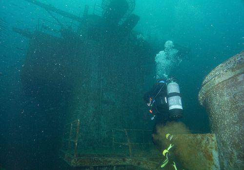 Oriskany 4 Superstructure (image by Gareth Richards)