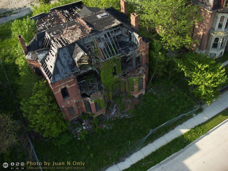 10 abandoned houses manors cottages urban ghosts