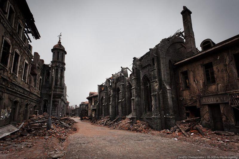 this shattered wartime ghost